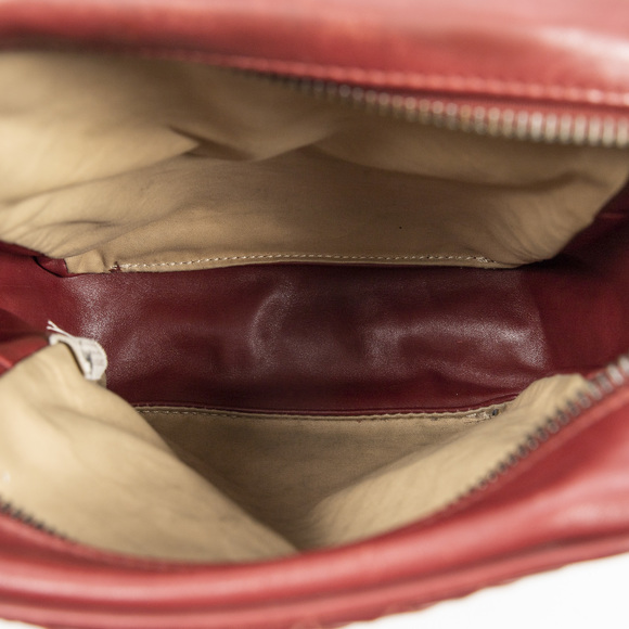 Bottega Veneta Small Messenger Bag in Red Intreciatto Leather - Picture 7 of 7